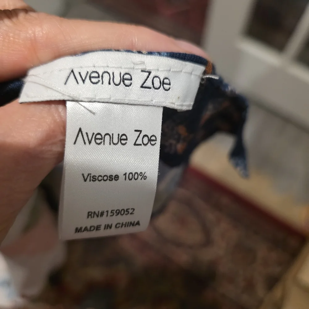 Avenue Zoe Viscose Scarf Cape Shawl.  Floral pattern - Picture 2 of 7